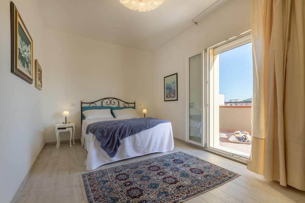 Апартаменты Elafi Penthouse Кальяри Экстерьер фото